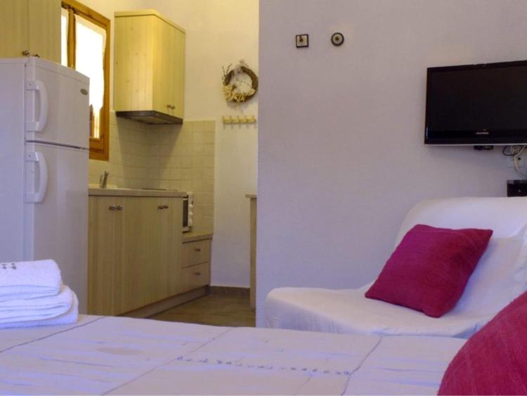 4Elies Apartments ブアブロウ 部屋 写真